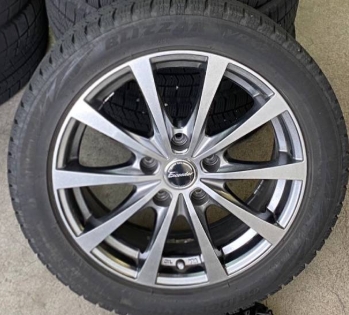 タイヤ付アルミホイール